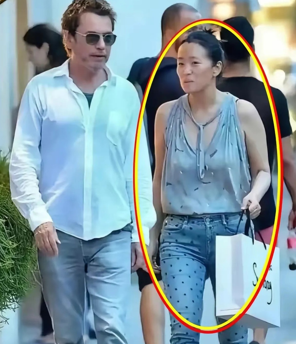 天呐，是不是有点眼熟？看起来跟农村老娘们没什么区别
