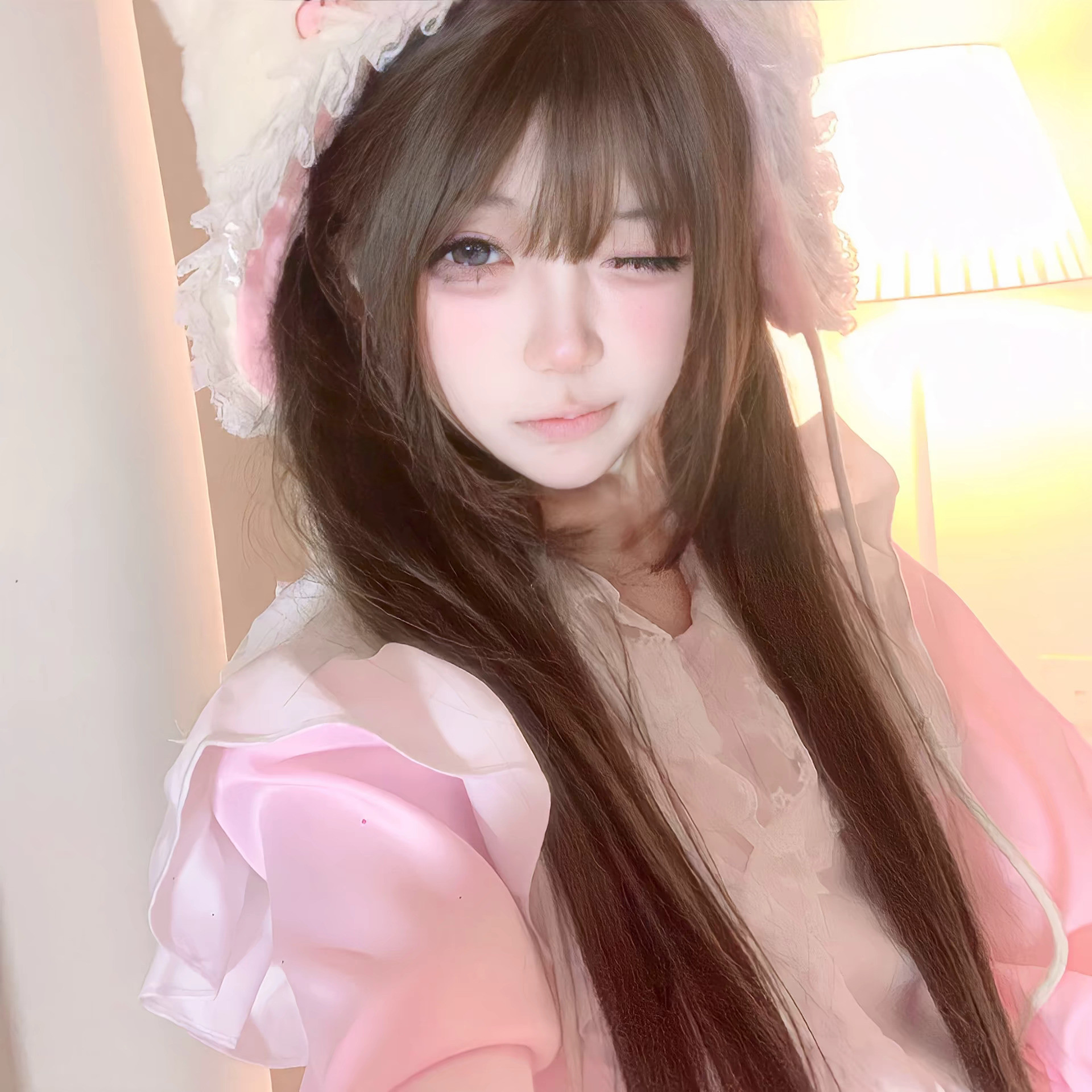 𝙒𝙚𝘾𝙝𝙖𝙩高清女生头像ins风｜氛围感｜女头｜高清︱图源网