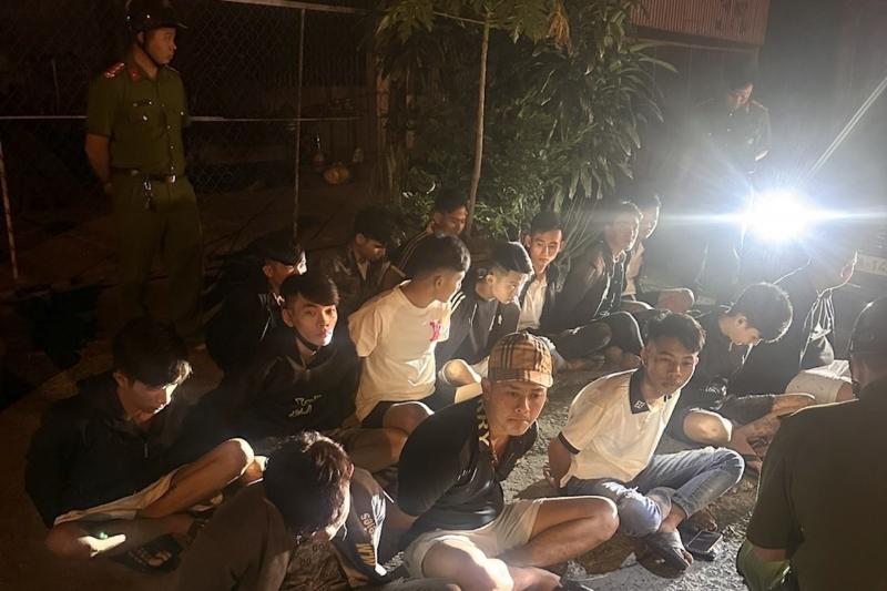 越南永隆：阻止20名携带致命武器的嫌疑人解决冲突初步核实结果：25年12月12