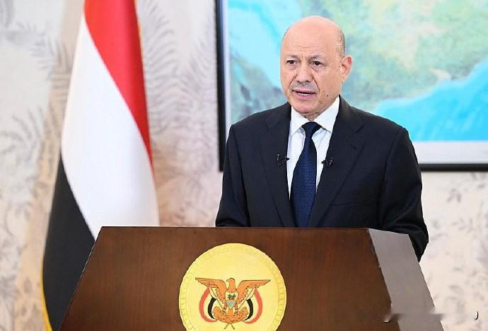 沙特阿拉伯空袭穆卡拉港后，沙特控制的也门总统领导委员会主席阿里米发表了针对阿联酋