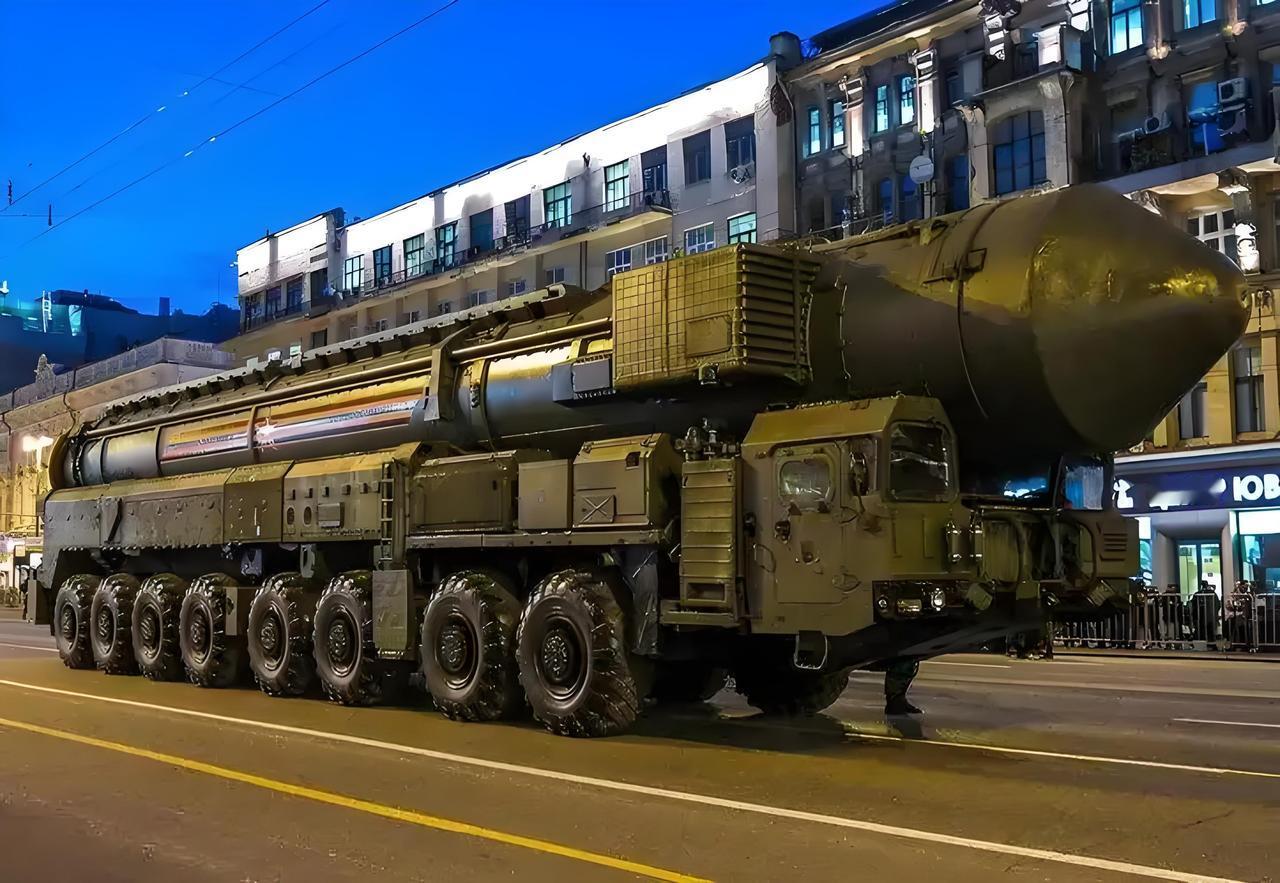 俄罗斯藏得深着呢！很多人以为，这几年乌克兰一定是把俄罗斯掏空了。其实不然，如果