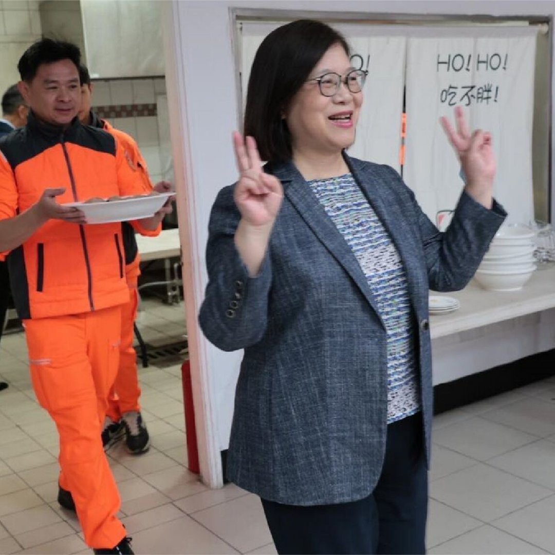 前方吃紧，后方紧吃！台媒爆料：海委会主委管碧玲以及海巡署官员昨（12月31日）在