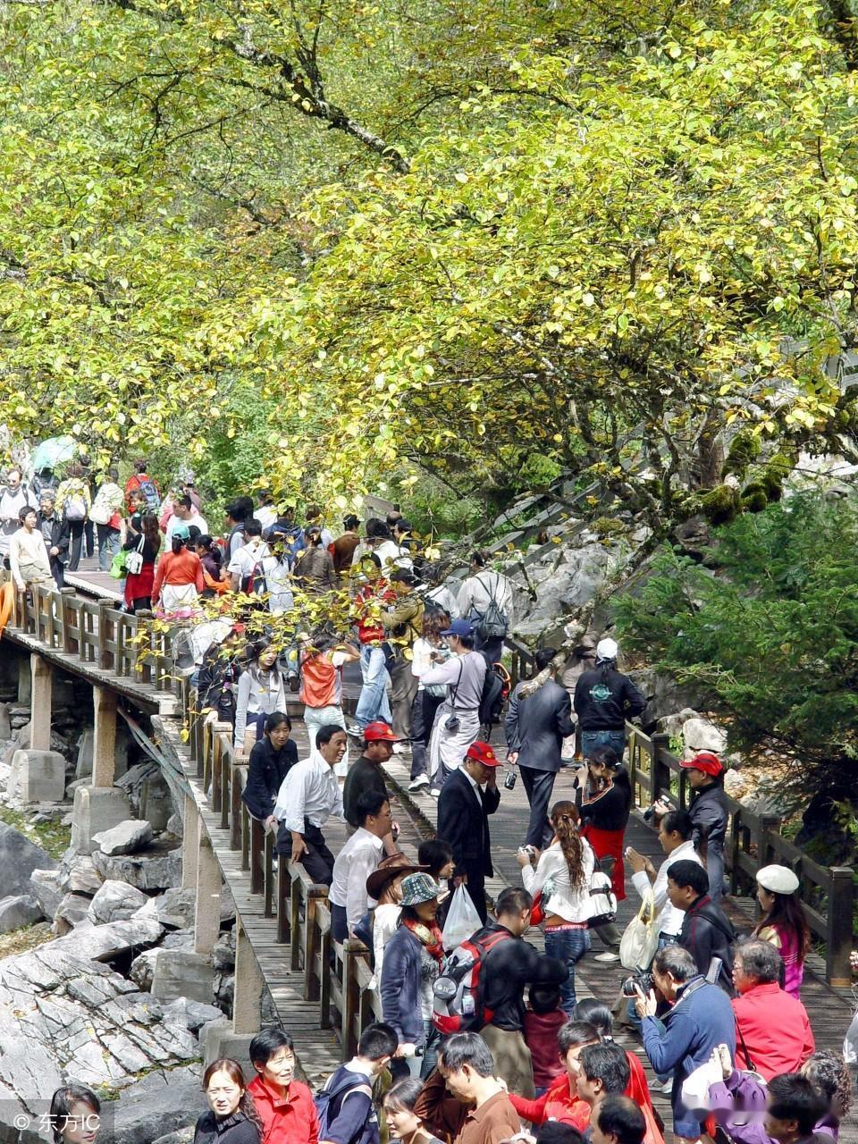 国家彻底想明白了，全民放假到来。就在几天前，全国多地春假与清明叠加形成的6天“黄