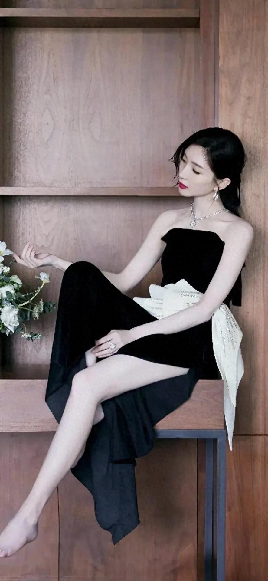 江疏影｜美腿高跟写真，窈窕秀美