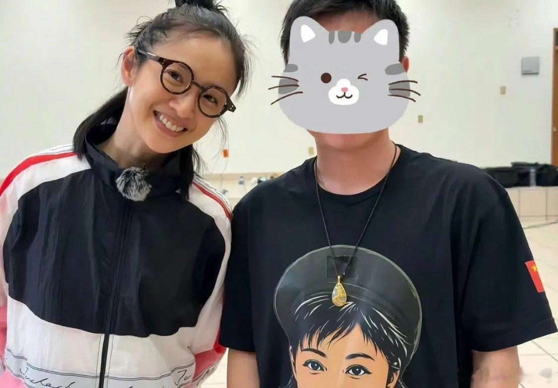 《花儿与少年8》是湖南卫视、芒果TV推出的青春游学类真人秀。当地时间2026年7