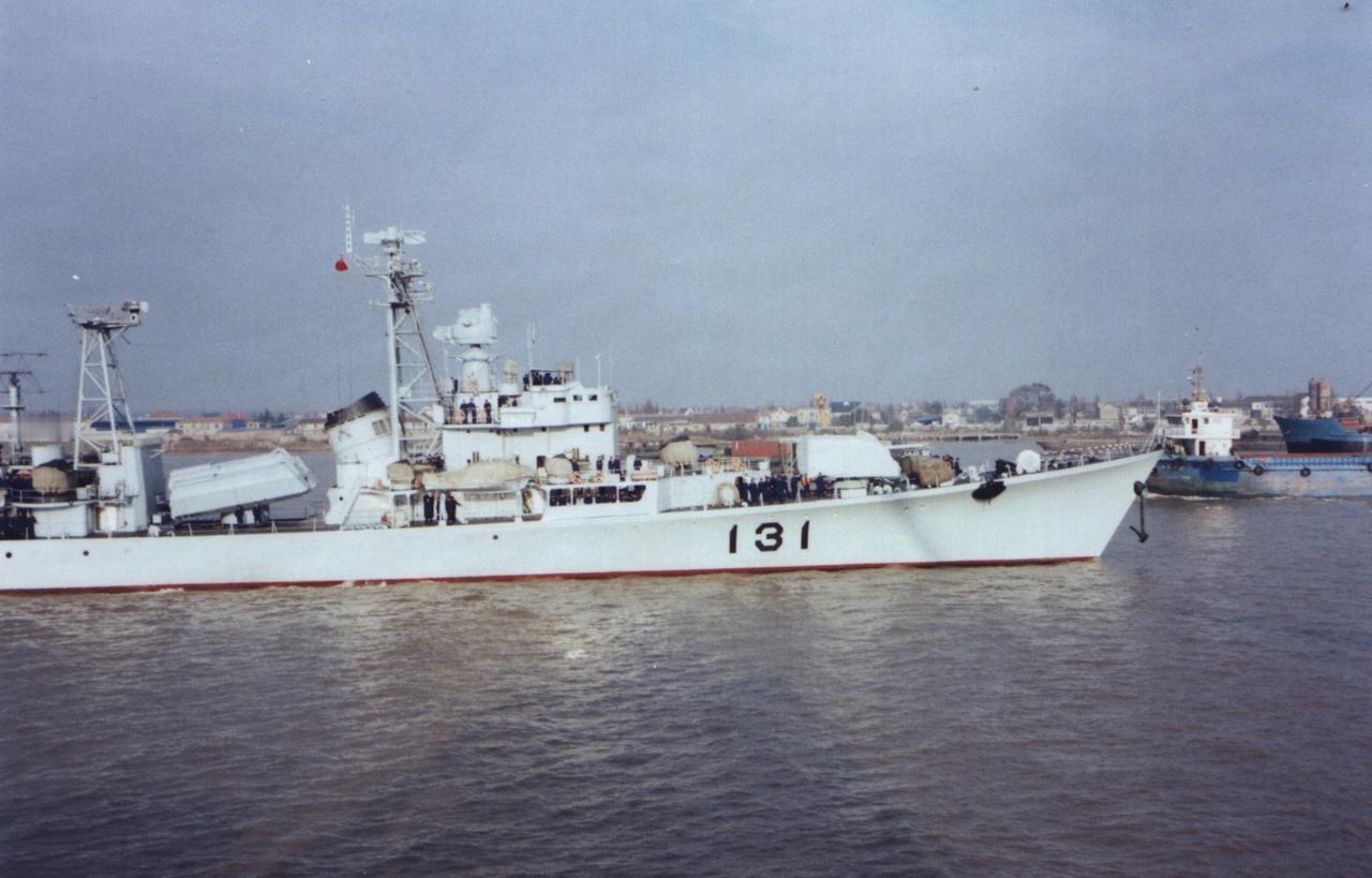 看看中国海军来时的路！看看东海舰队初来乍到的“基洛级”潜艇，2009年的东海舰队