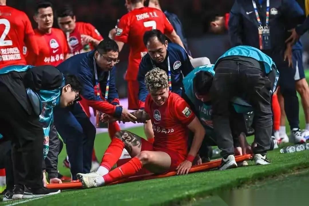 纳萨里奥伤情出炉，缺席大腿肌肉拉伤，最低需要休战两周时间，如果属实他将错过四月份