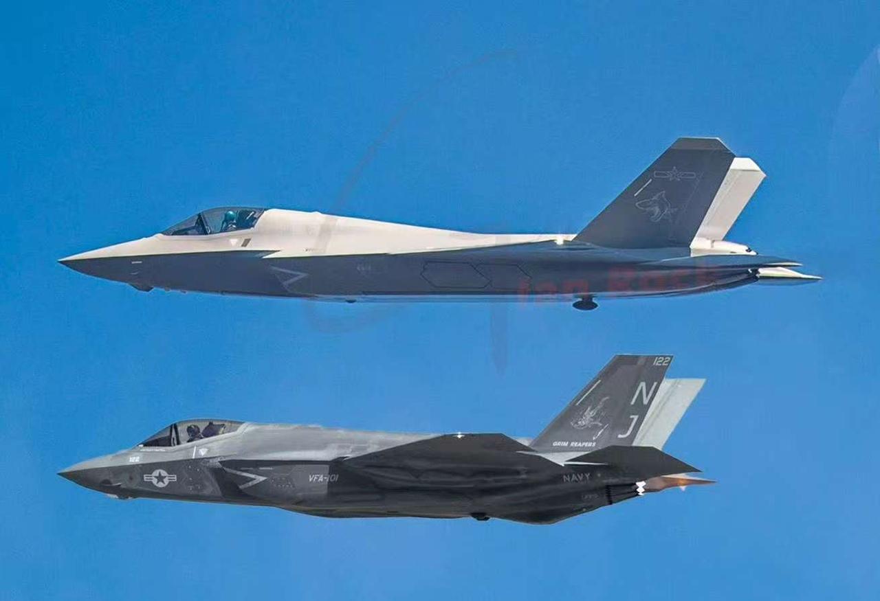 歼35、F35同角度对比，F35的差距实在是太明显了尽管美媒造谣说歼35窃取了