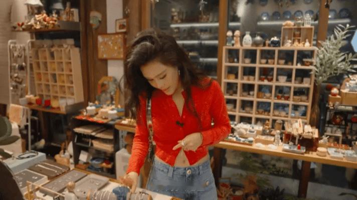 袁娅维也爱买小破烂哈哈哈哈哈，原来大家都一样呀，真的是太有意思了呢，袁娅维也不例