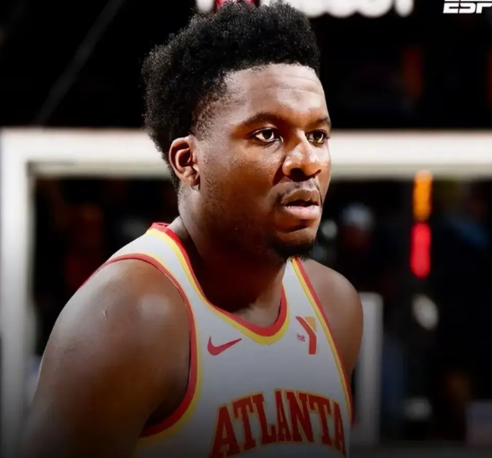 饼皇荣归故里，保罗终老破船NBA突然间玩起了情怀，饼皇卡佩拉格3年2100万