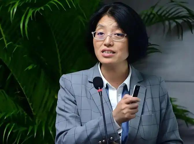 北大教授李玲：“我死了不要骨灰，不要墓地，也不要通知亲朋好友，就悄悄地拉火葬场，