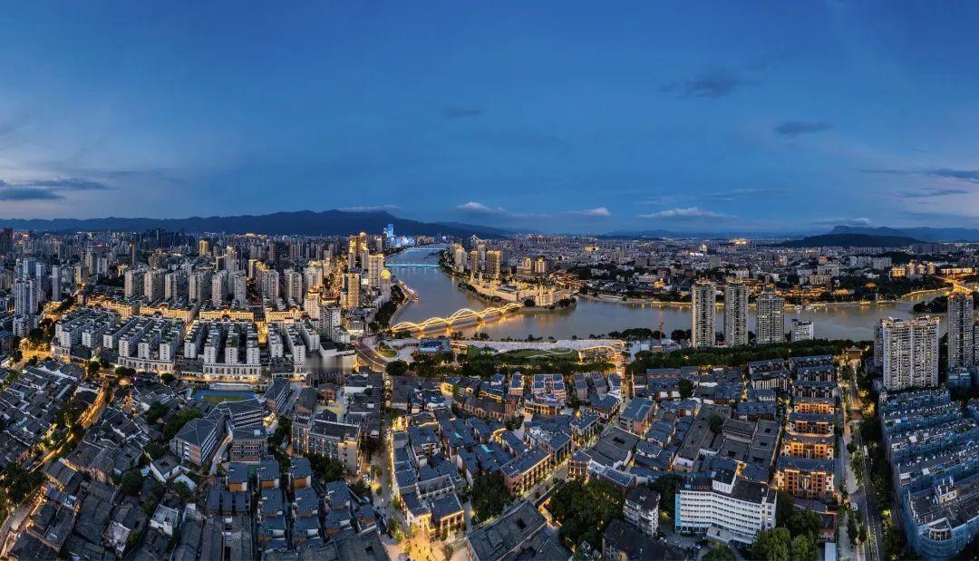 2025年10月，福州鼓楼区房价29137元；2025年10月，福州台江区房价