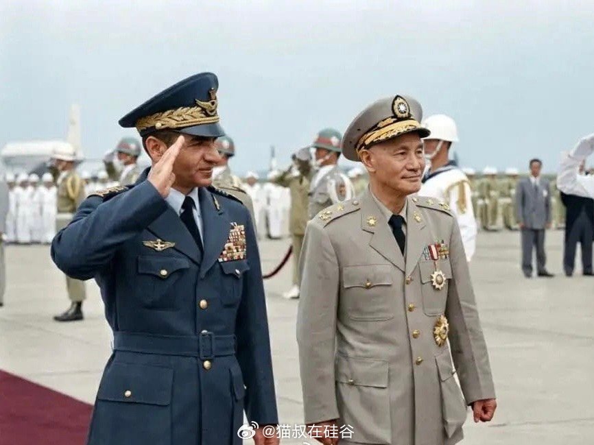 1958年5月，39岁的伊朗国王穆罕默德·礼萨·巴列维（MohammadRez