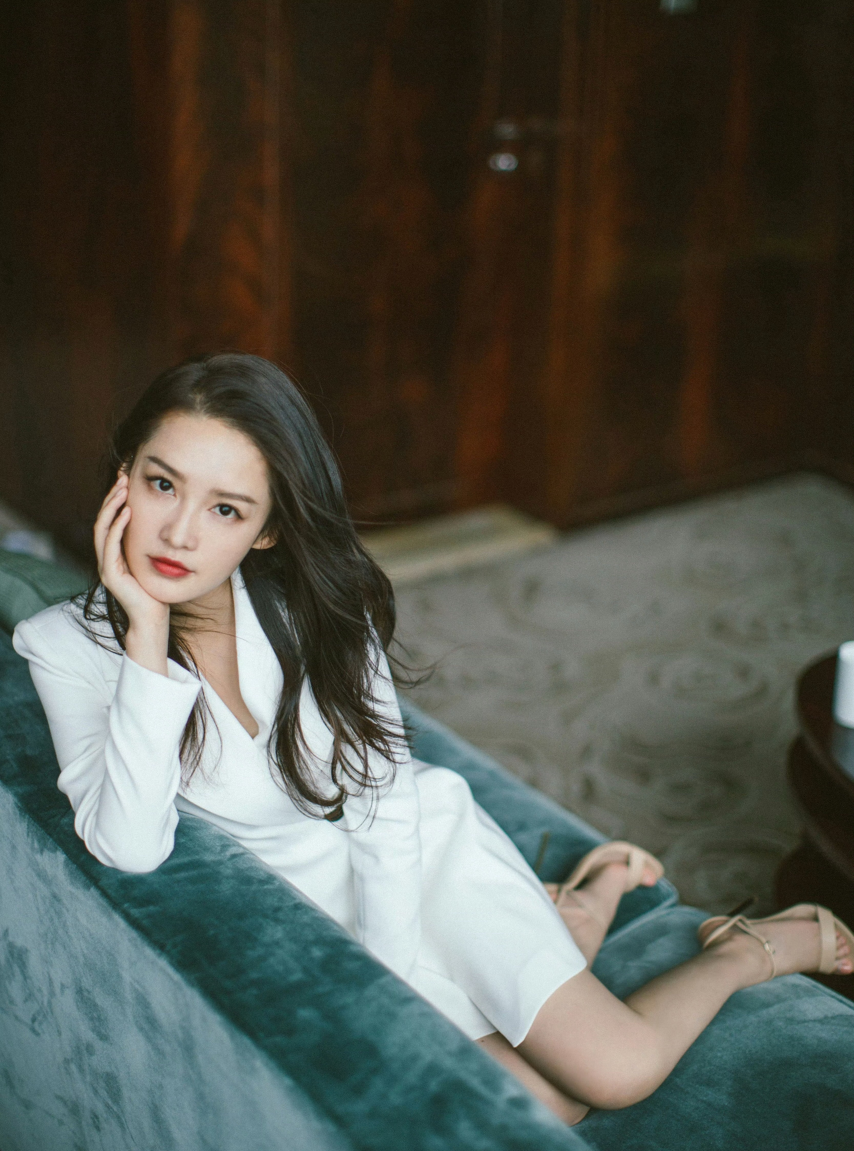 和李沁开个对视挑战