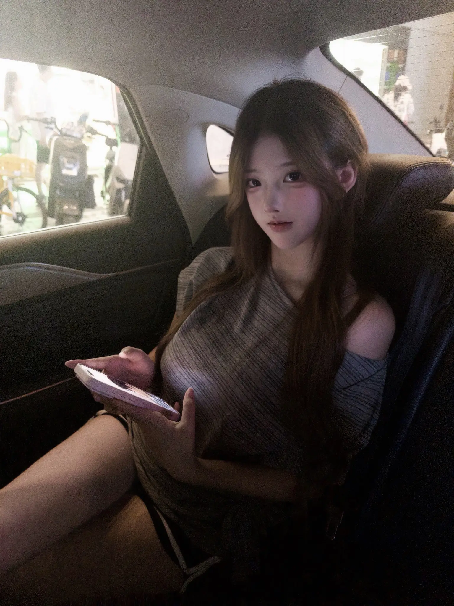 我还要不要等你 你告诉我一声吧