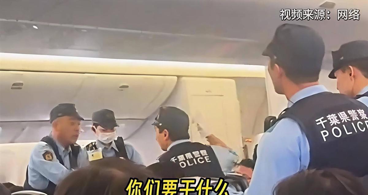 6月24日，美联航UA858航班从上海浦东飞往旧金山途中突然备降东京成田机场。机