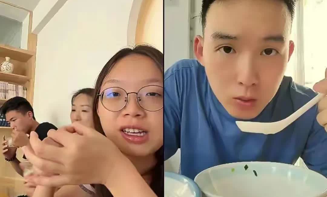 谢浩男澄清海军与大妹只是合作关系。中午大妹和谢浩男联系，在线人数一路飙升到了