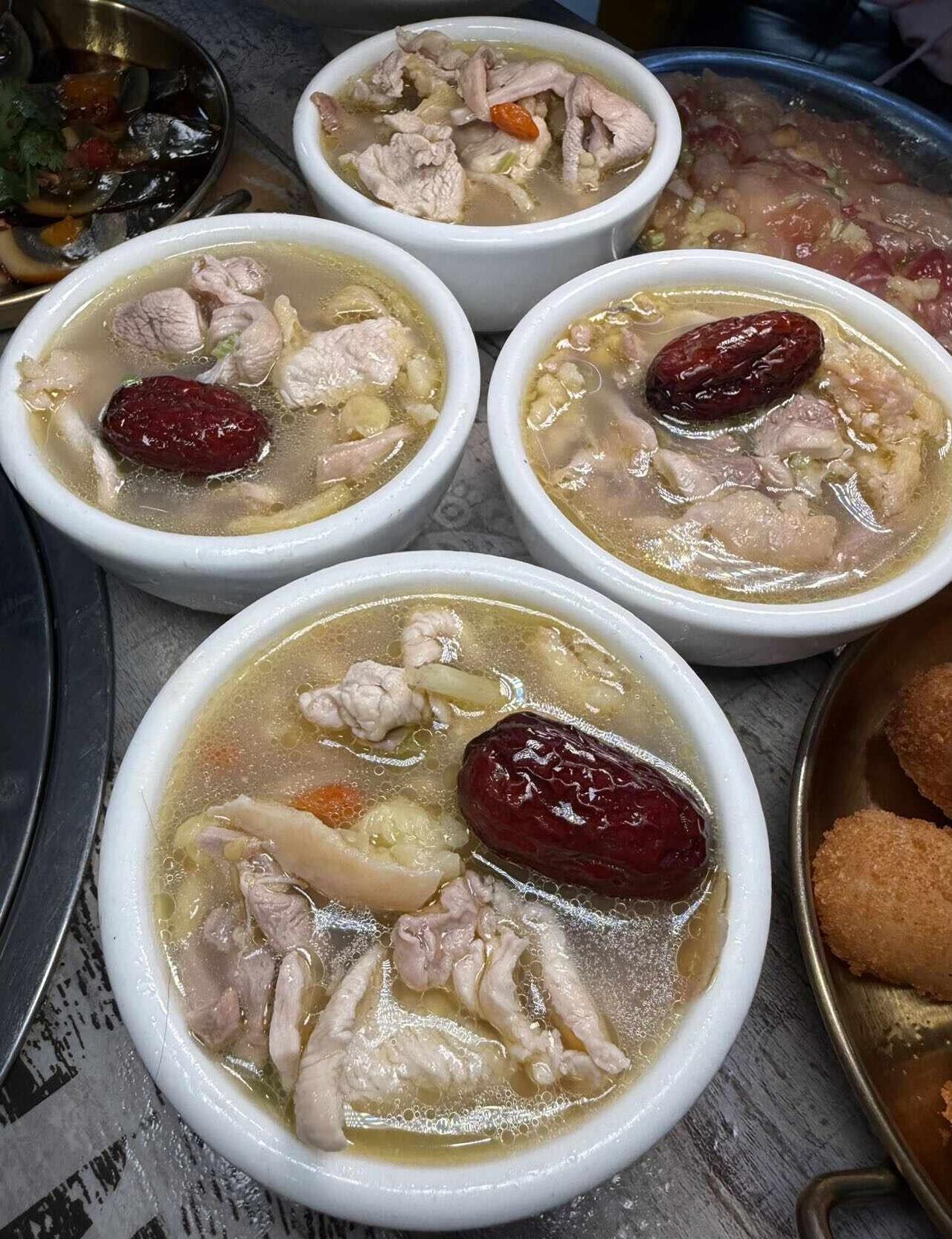 广州长隆！！吃了不下20次。。广州长隆！！吃了不下20次。。长隆附近的街边小