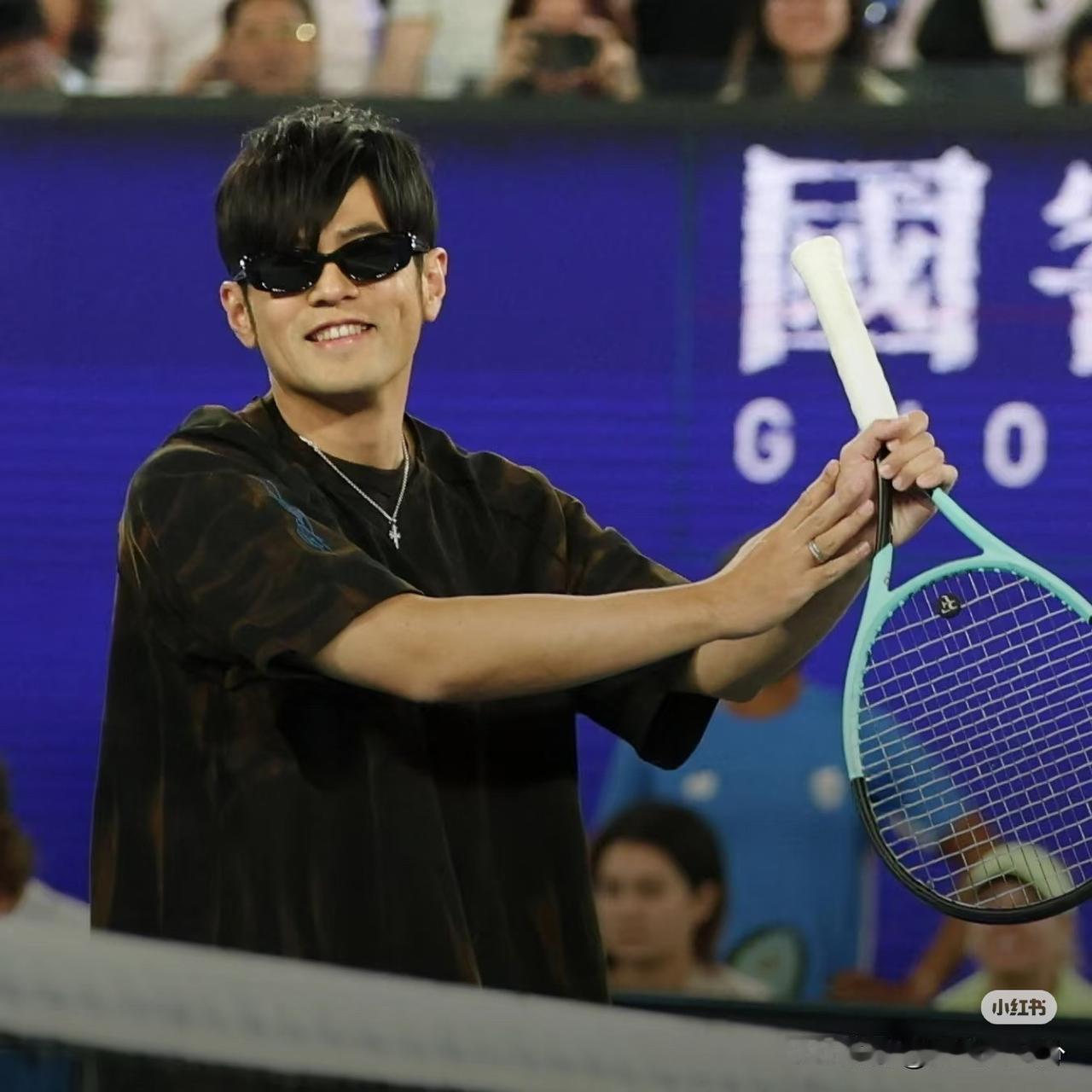 周杰伦澳网一轮游却没人敢嘲只因为他的这个举动周杰伦参加澳网的国籍是：CHN