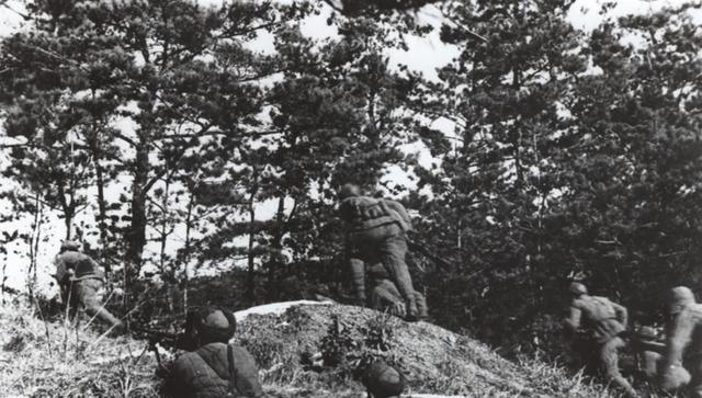 1950年2月6日，国民党师长孙进贤及数千残部，被四百多解放军包围在元江附近。孙