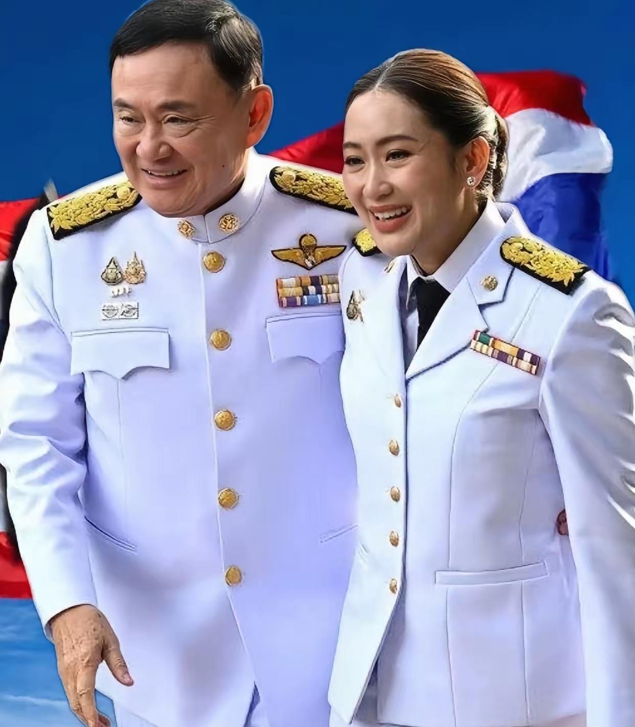 他信虽然退隐多年，但在泰国政坛依然是个“隐形操盘手”。说到底，是因为他当年给底层