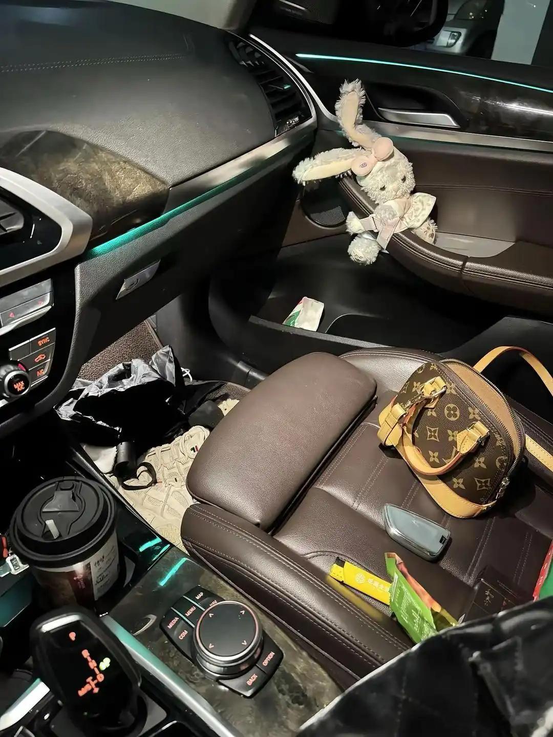 女人的车都是这样吗？