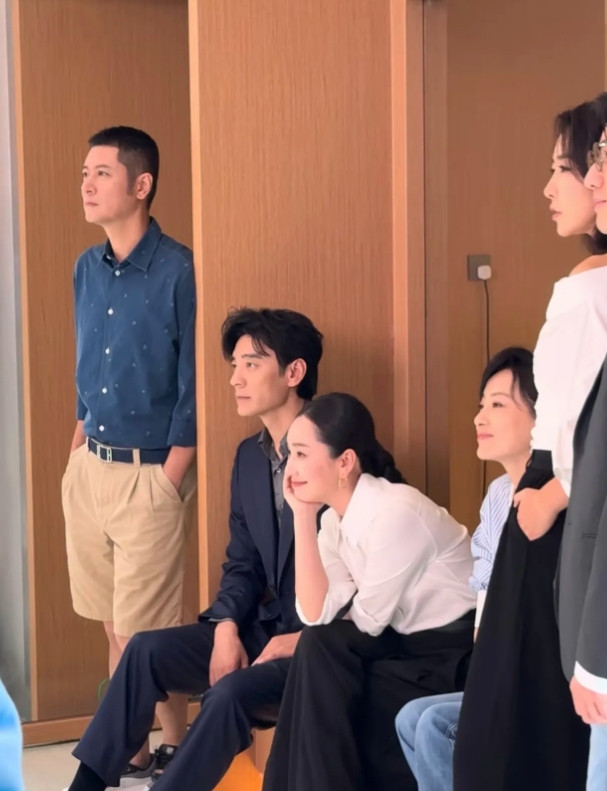 小时候觉得他和杜淳特别帅，恋综里林心如当时看不上他，还觉得林没眼光，对林还转路人