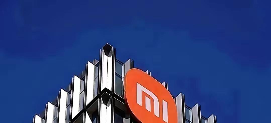 盯着这份财报看了半天，手里的茶都凉透了。京东累死累活，满世界建仓储、养着几十万