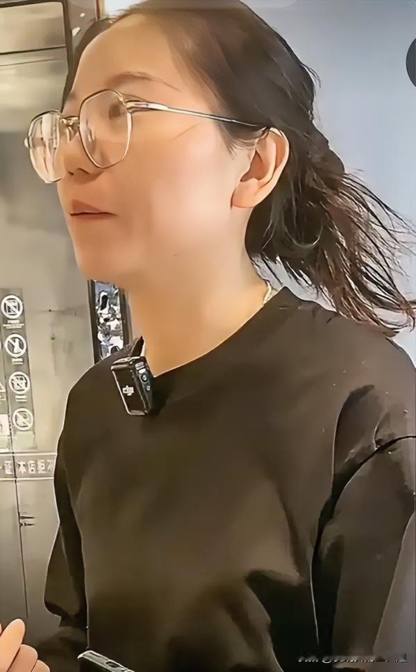 山西狗咬人事件现状：别说申倩倩以及她的弟弟、母亲着急，全网都替他们着急。