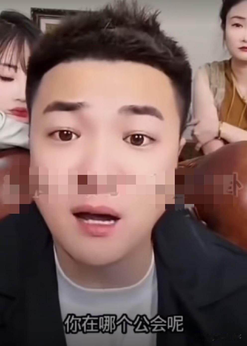 阿宇怒撕老狗爆料其账号未签约驴家，不是一家人！ 