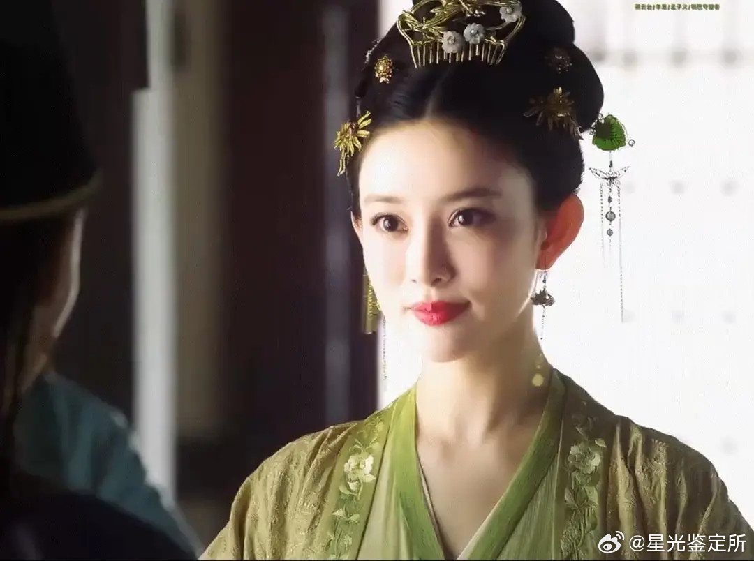 孟子义早期的妆造比现在好看吧？