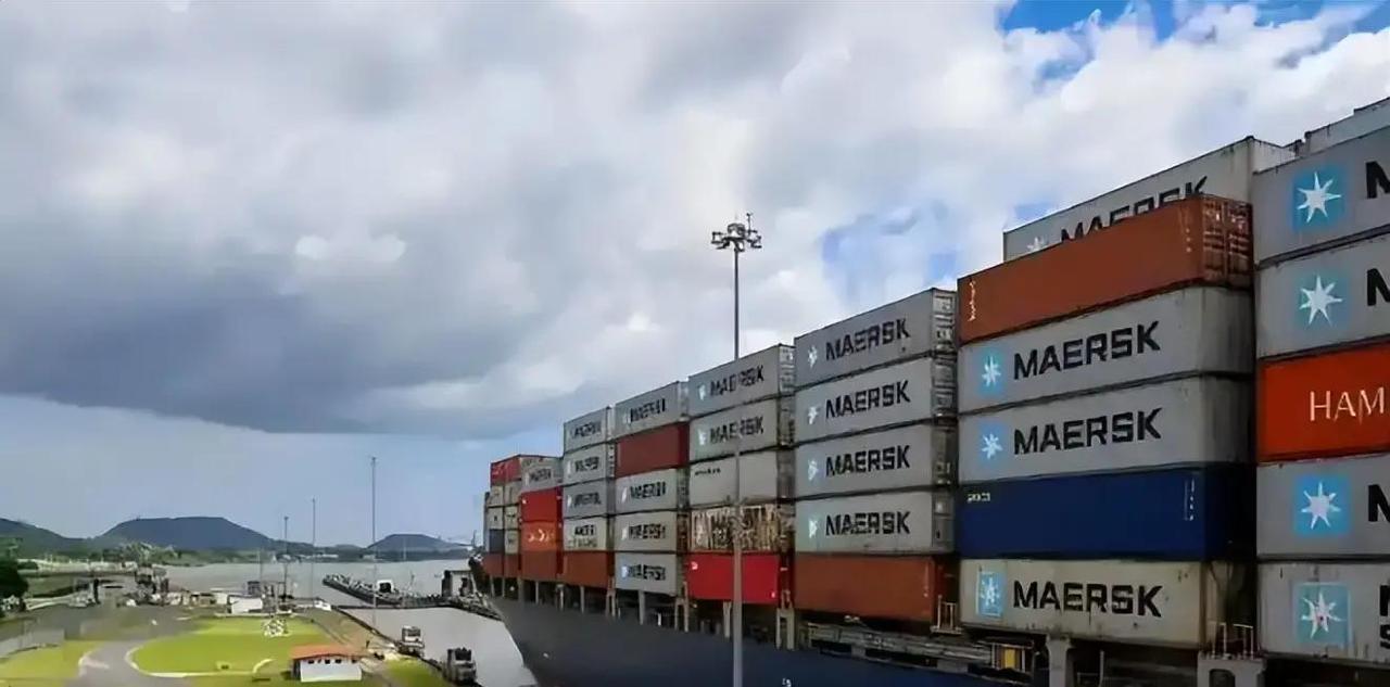 2026年3月巴拿马港口，中资货轮空箱撤离，每天财政蒸发80万美元，这场自毁信誉