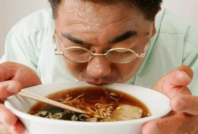 不用刻意去补阴，平常都是阳虚多因为你每天吃的，大部分都是阴，少部分才是阳，因
