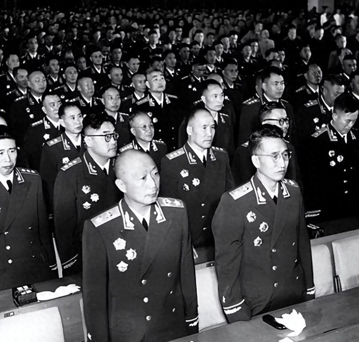 1955年授衔时他是798位少将中最委屈的一位，经历坎坷人生后终于在晚年释怀一切
