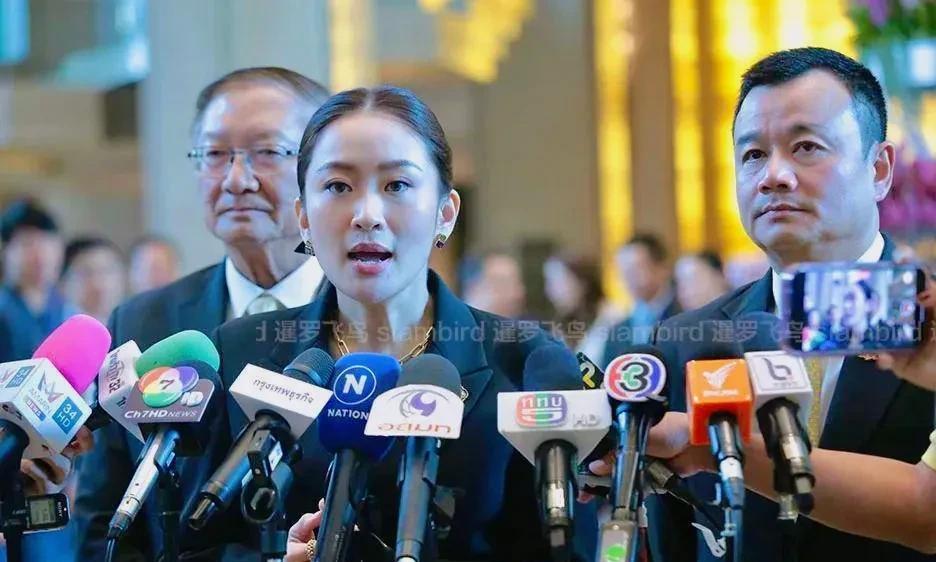 佩通坦真敢讲：边境冲突是大佬报复？泰国前总理他信的女儿佩通坦，最近动作频频。刚
