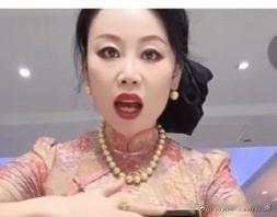 草帽姐又拿儿子刷流量了草帽姐徐桂花直播里说不得了啦，家里出事了。粉丝们还以为
