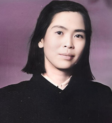 1984年贺子珍病逝，可在她遗体火化过程中却突发“怪事”，原来工作人员在贺子珍的