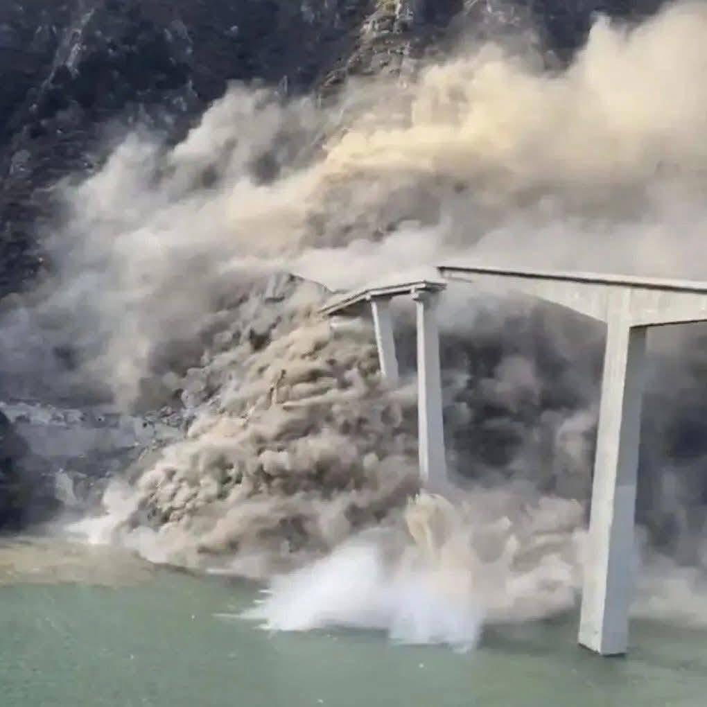 2025年中国垮了三座大桥6月24日贵州三都县猴子河特大桥垮塌事8月22