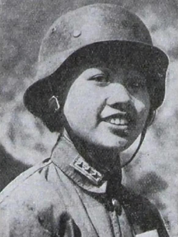 1942年，廖耀湘听说，远征军有一个女兵活着走出野人山，他大感惊奇，连忙接见她，