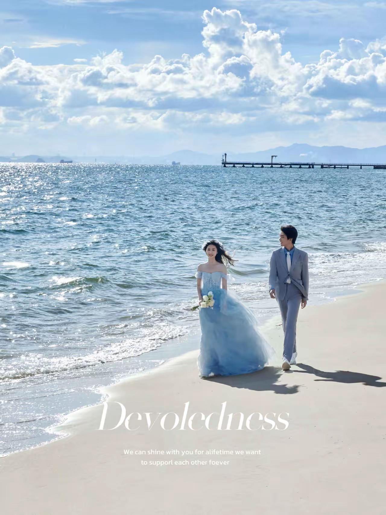 传统行业已经开始慢慢消失，朋友打电话来，说准备五月一号结婚，我问他结婚照去哪里拍