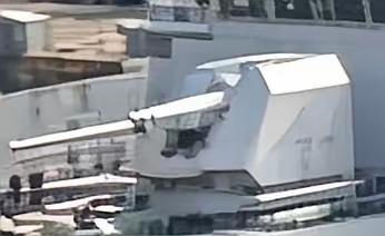 这会舰载超级大炮看清楚了吧！还附送AI效果图。炮管和看起来很粗壮，炮座也不错，至