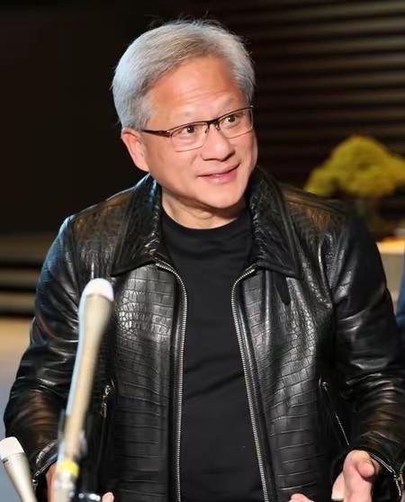 黄仁勋：中国不应该获得英伟达最先进的芯片产品，但市场的大门你必须永远对我敞开！5