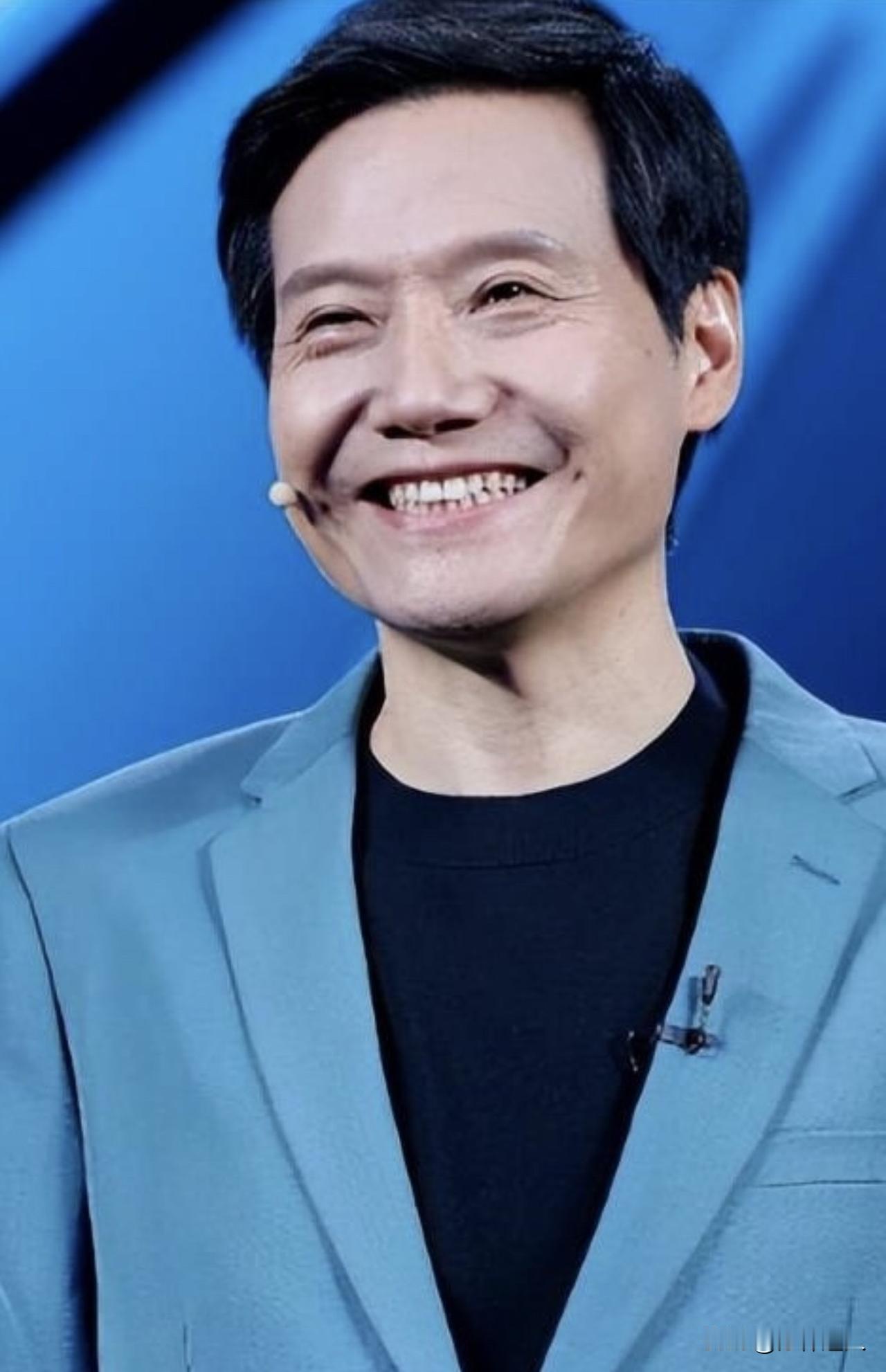 雷军：掉粉了！不知道为什么？雷军竟然掉粉了！而且掉粉的速度有点快！据说，
