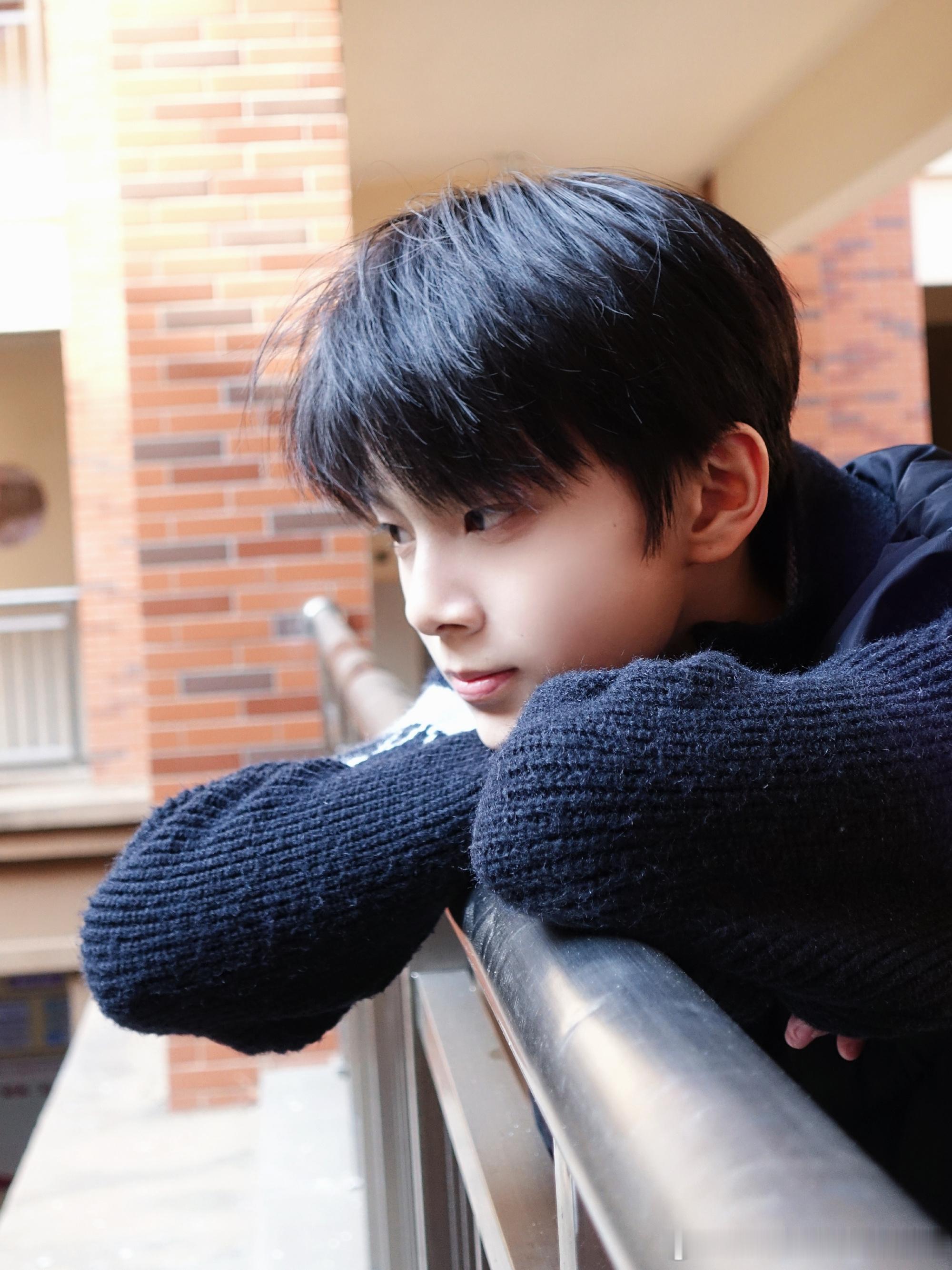 陈思罕🎸陈思罕陈颂你是世界送给我的第二个太阳。