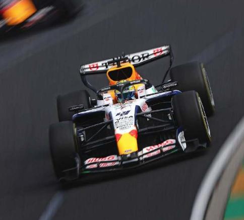 你知道F1赛车是什么材质做出来的？你认为是量产车改装而来？并不是！一般来说，F