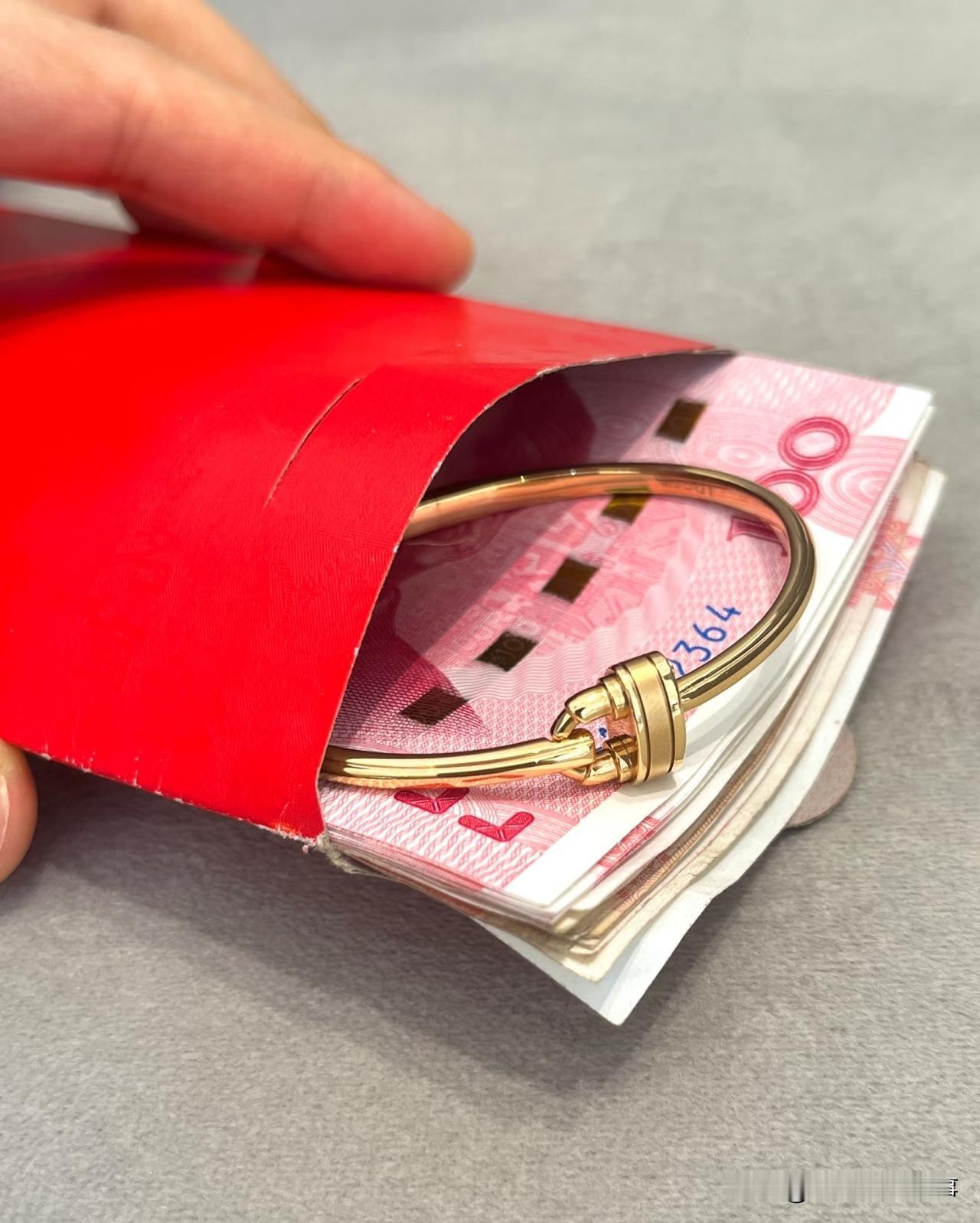 紧张的一晚上没睡着觉！昨天晚上儿子说带女朋友来家里和我见个面，我兴奋紧张的想了