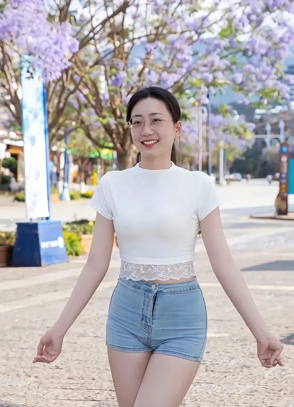肤白貌美大长腿不胖不瘦身材匀称这样的美妇人儿你喜欢吗