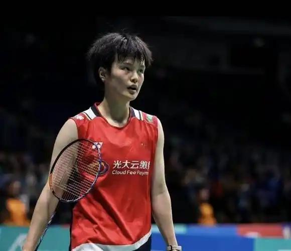 刚刚结束了一场2026世界羽毛球锦标赛女单1/8决赛，世界排名第3位的囯羽女单主