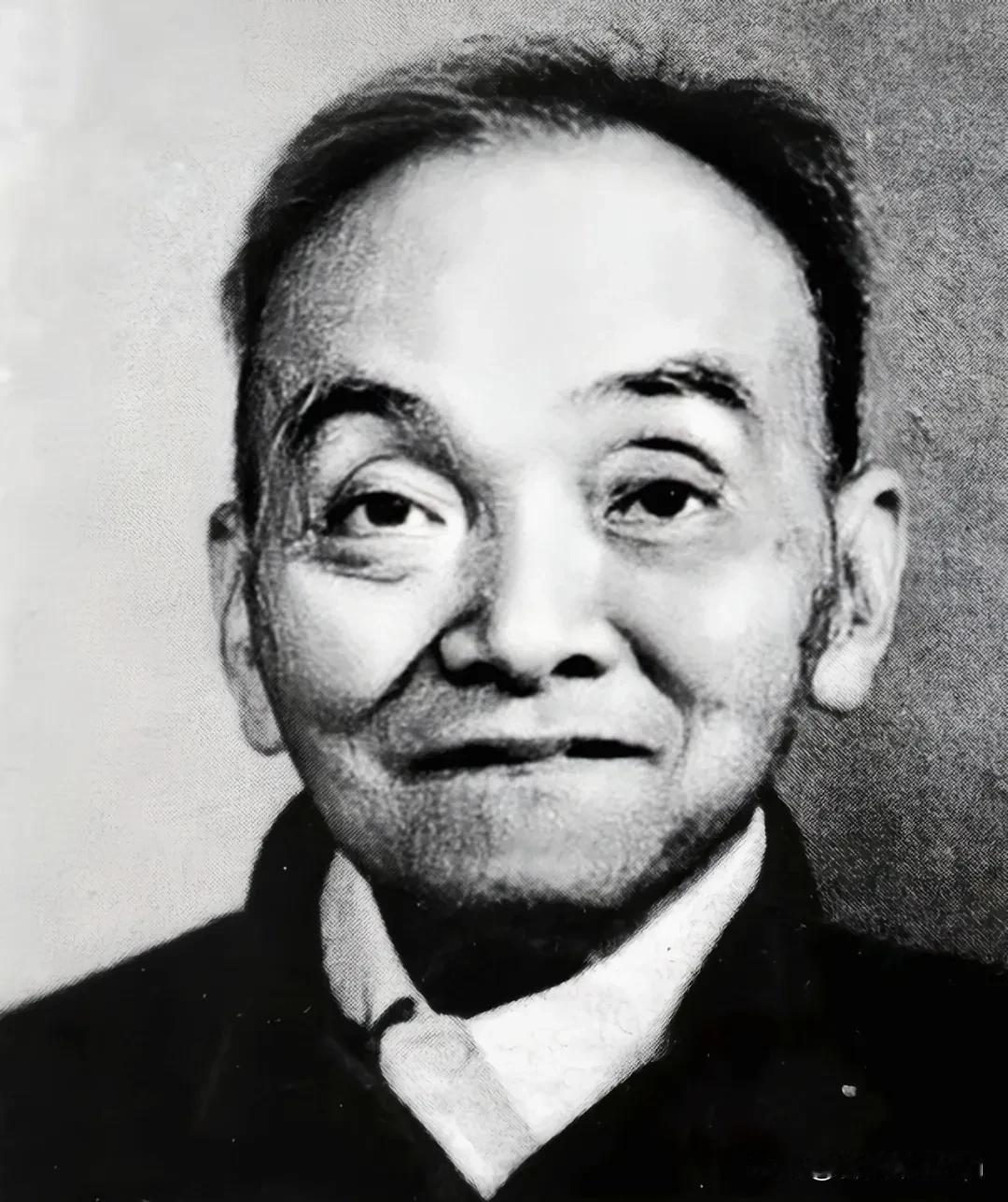 1949年4月，国民党少将范纪曼要被执行死刑，临刑前，他说要上个厕所，但谁也没有