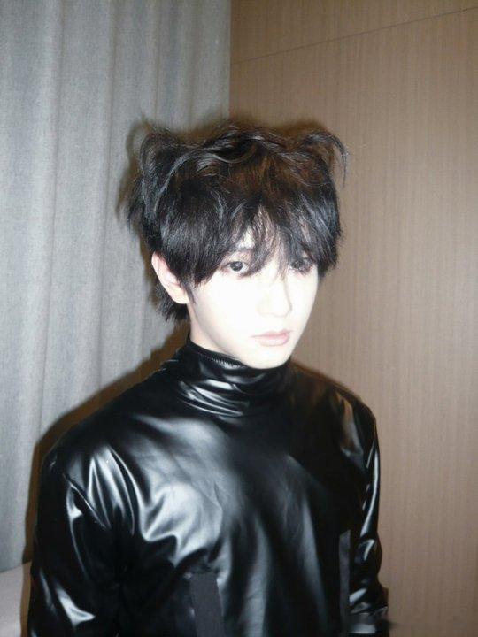 穆祉丞小黑猫塑穆祉丞小猫发型穆祉丞小黑猫塑！